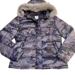 🆕 GAP Camo Puffer Jacket Size Medium